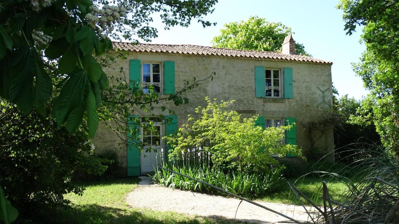 Gite La Garauderie Villa L'Ile-d'Elle Buitenkant foto